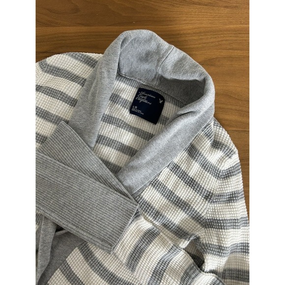 American‎ Eagle White and Mock Neck Gray Striped Button Cardigan Sweater Size L - Picture 1 of 10